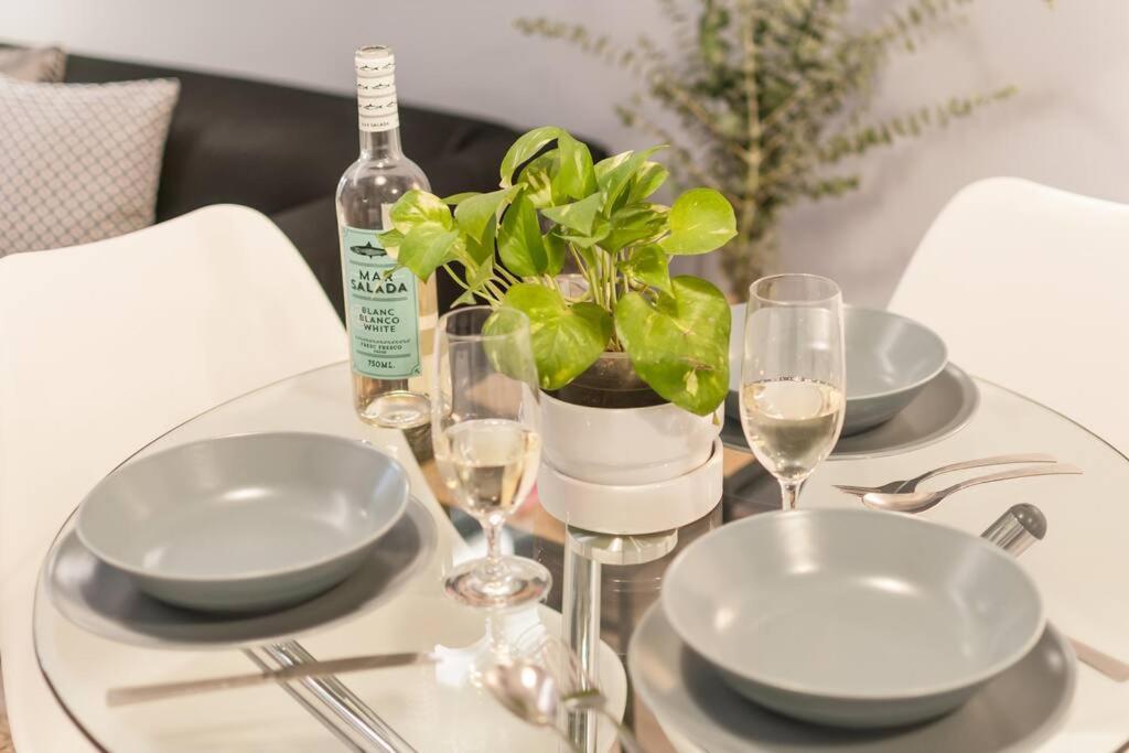 Benet Mercad Free Wi-fi Newly Renovate Apartament *