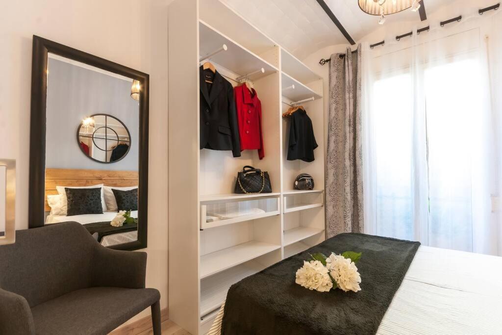 Apartment Benet Mercad Free Wi-fi Newly Renovate