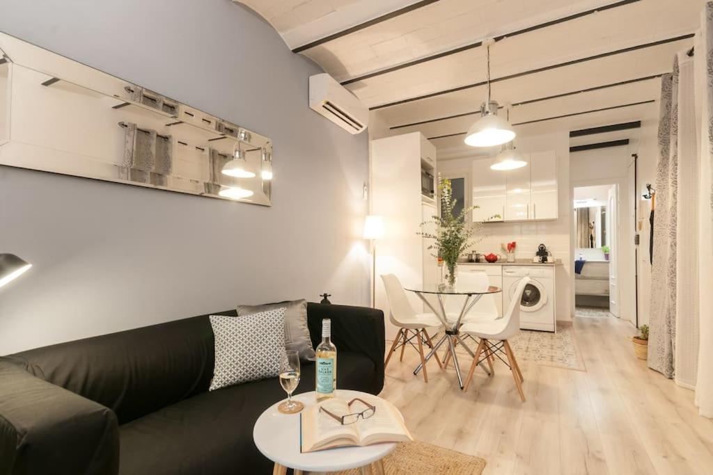 Apartment Benet Mercad Free Wi-fi Newly Renovate *
