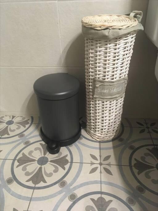 Apartment Benet Mercad Free Wi-fi Newly Renovate *
